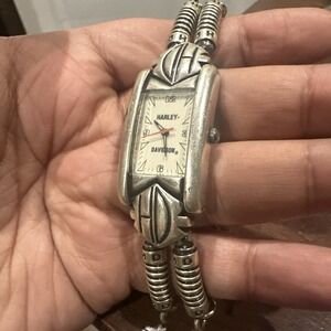 Working Harley Davidson Unisex Steel 22mm watch Quartz 99653-96V Antique Fit 8in